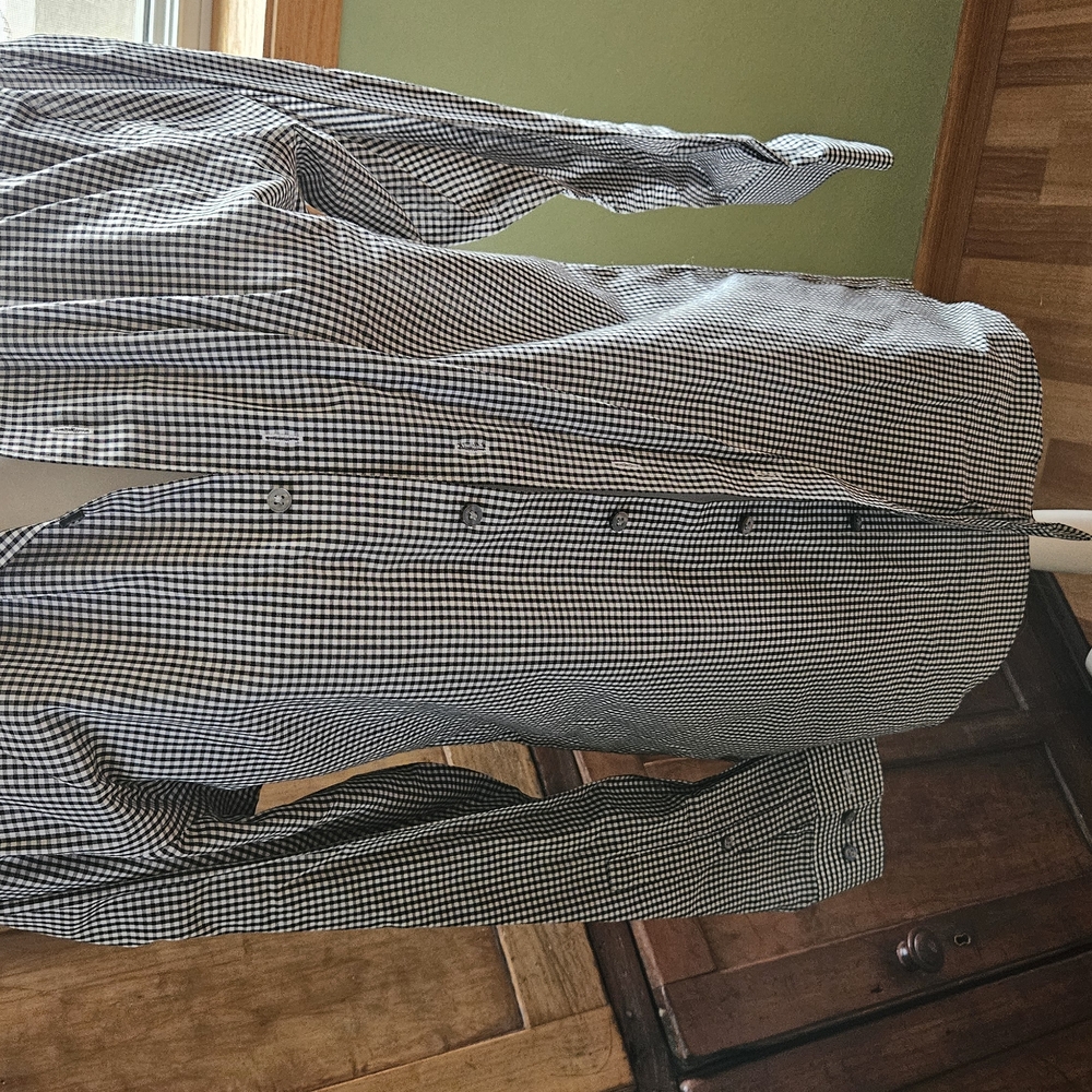 JF J. Ferrar Men's Black and White Checkered Shirt. Size small.
